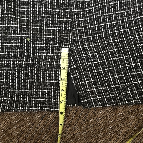 Heart Soul Wool Skirt w/ embellishments - Picture 12 of 12